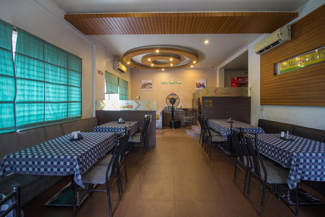 Oyo 24197 Saptaruchi Hotel Pimpri-Chinchwad ภายนอก รูปภาพ