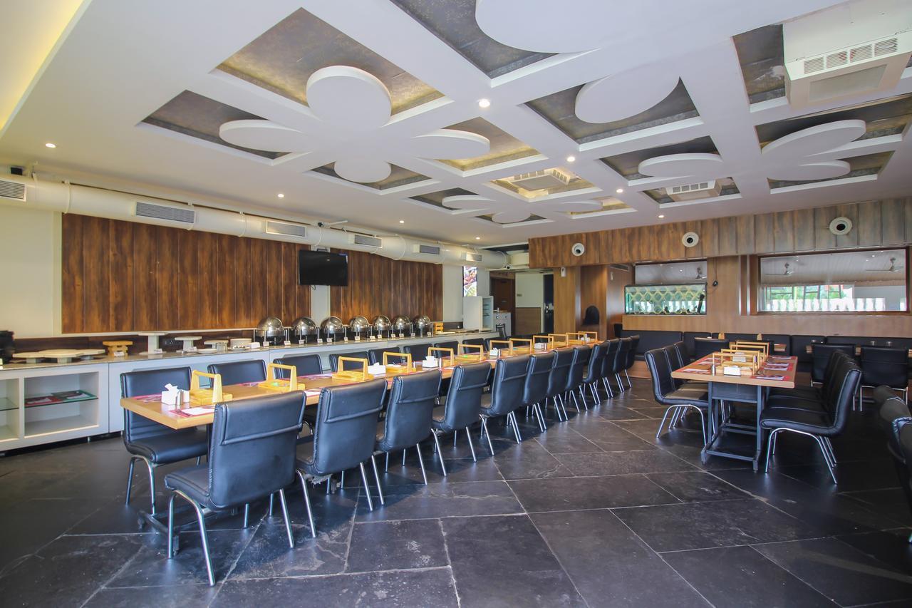 Oyo 24197 Saptaruchi Hotel Pimpri-Chinchwad ภายนอก รูปภาพ